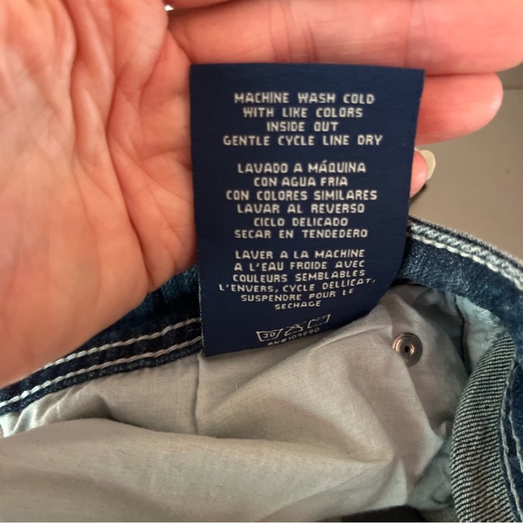 Seven7 Women’s Size 8 Boot Cut Depressed Blue Jeans - Picture 11 of 11